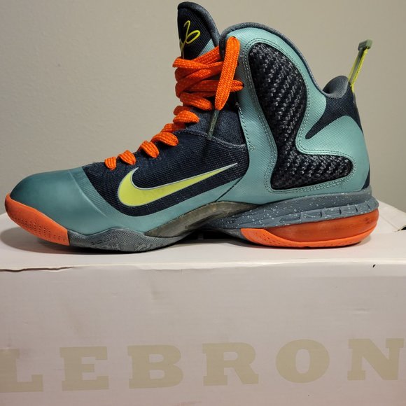 NIKE LEBRON 9 CANNON SNEAKERS WITH EXTRA SET BLUE LACES AND BOX - SIZE 9.5 - Picture 13 of 16